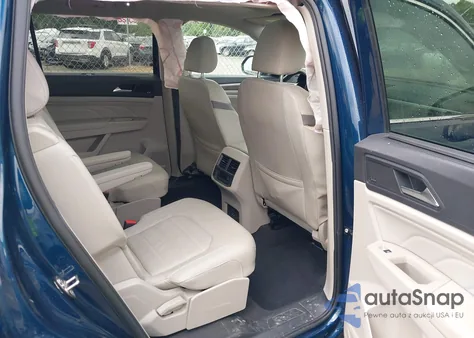 2021 Volkswagen Atlas 2.0T Sel Premium z USA, uszkodzony, nr VIN 1V2TP2CA1MC555227